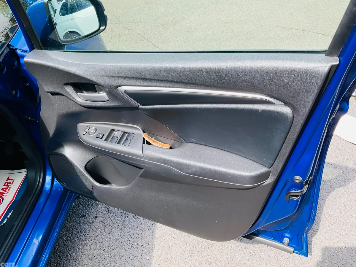 Honda Fit Hatchback, Petrol Hybrid, 2017, Blue