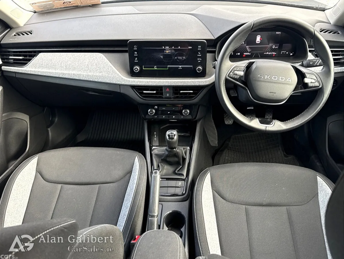 Skoda Kamiq Hatchback, Petrol, 2025, Grey