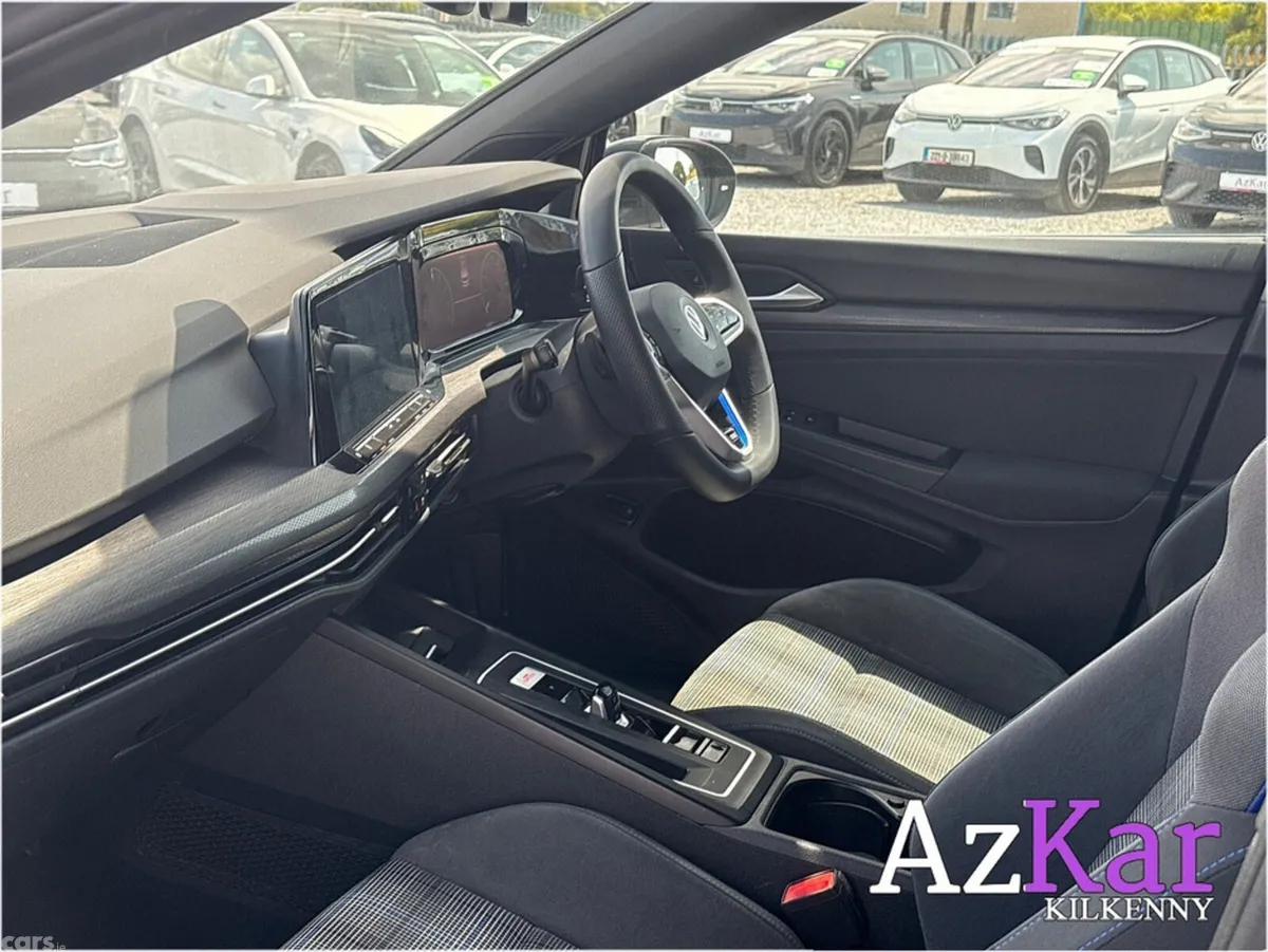 Volkswagen Golf Hatchback, Petrol Plug-in Hybrid, 2021, Black