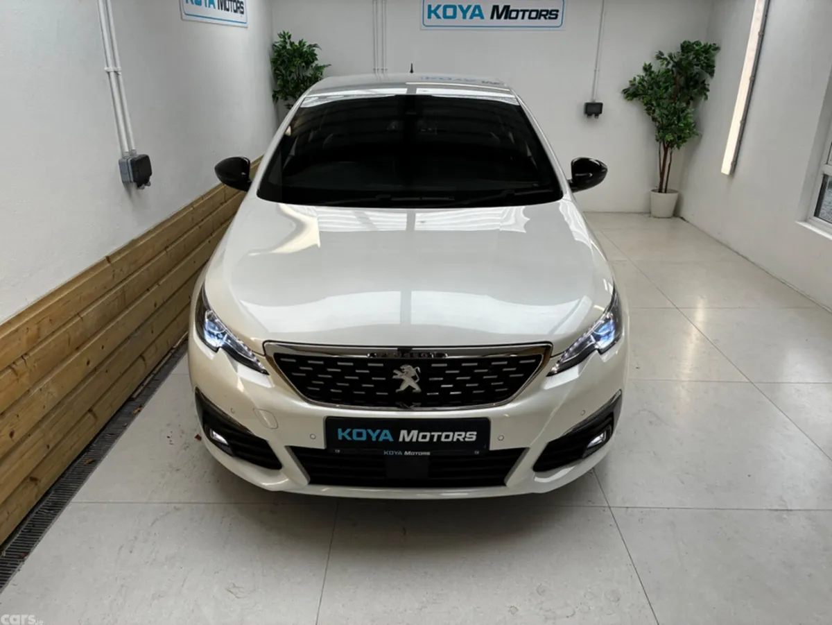 Peugeot 308 Hatchback, Diesel, 2021, White