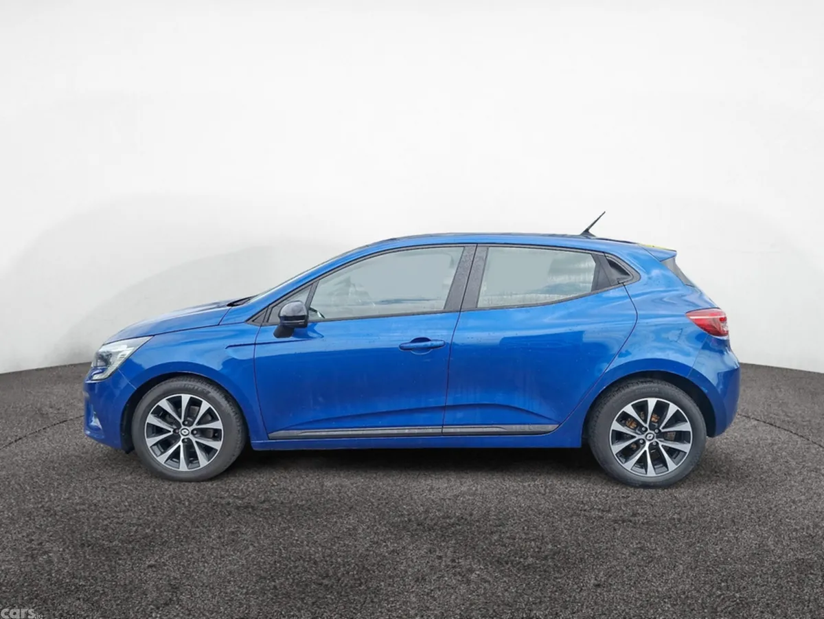 Renault Clio Hatchback, Petrol, 2023, Blue