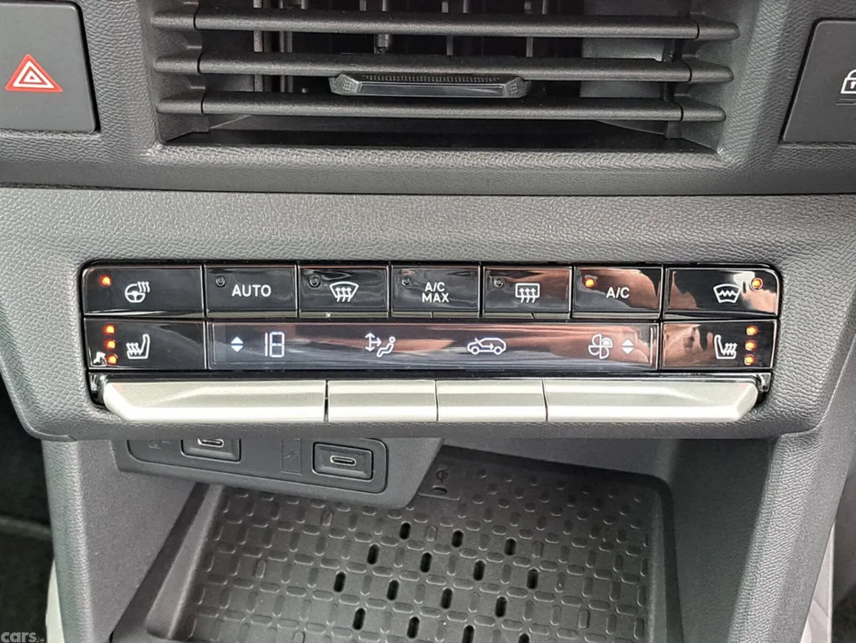 Opel Frontera SUV, Petrol Hybrid, 2027, Silver