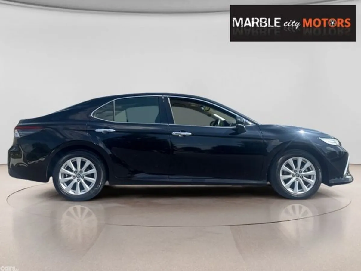 Toyota Camry Saloon, Petrol Hybrid, 2021, Black