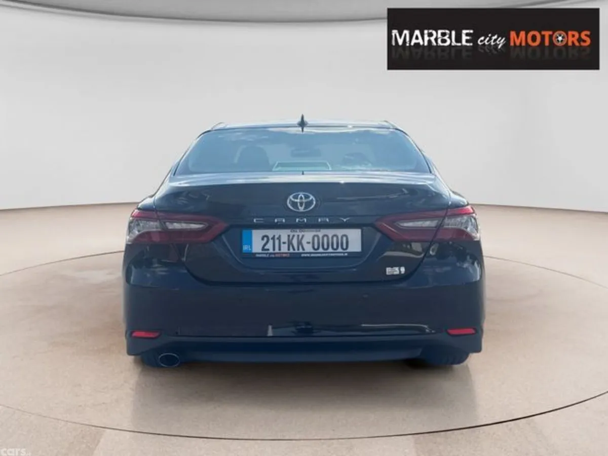 Toyota Camry Saloon, Petrol Hybrid, 2021, Black