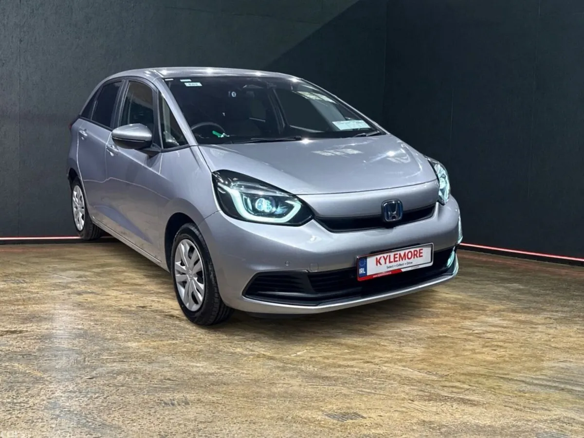 Honda Fit Hatchback, Petrol Hybrid, 2023, Silver