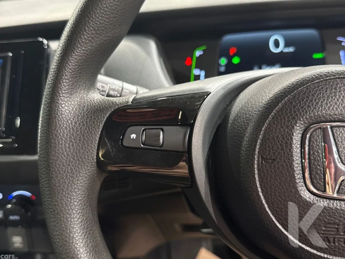 Honda Fit Hatchback, Petrol Hybrid, 2023, Silver