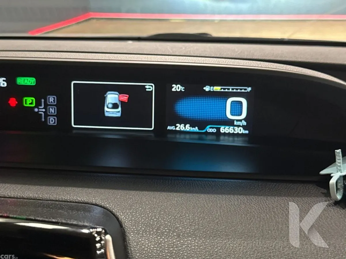 Toyota Prius Hatchback, Petrol Hybrid, 2022, White