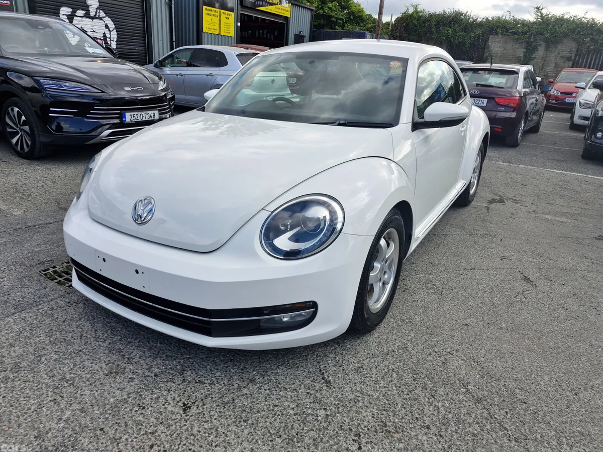 Volkswagen Beetle Hatchback, Petrol, 2013, White