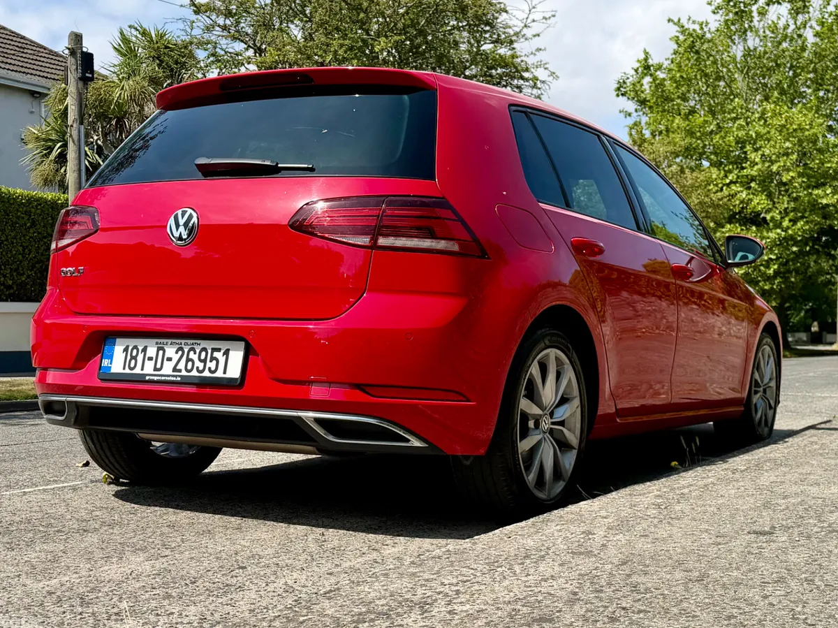 Volkswagen Golf Estate, Petrol, 2018, Red