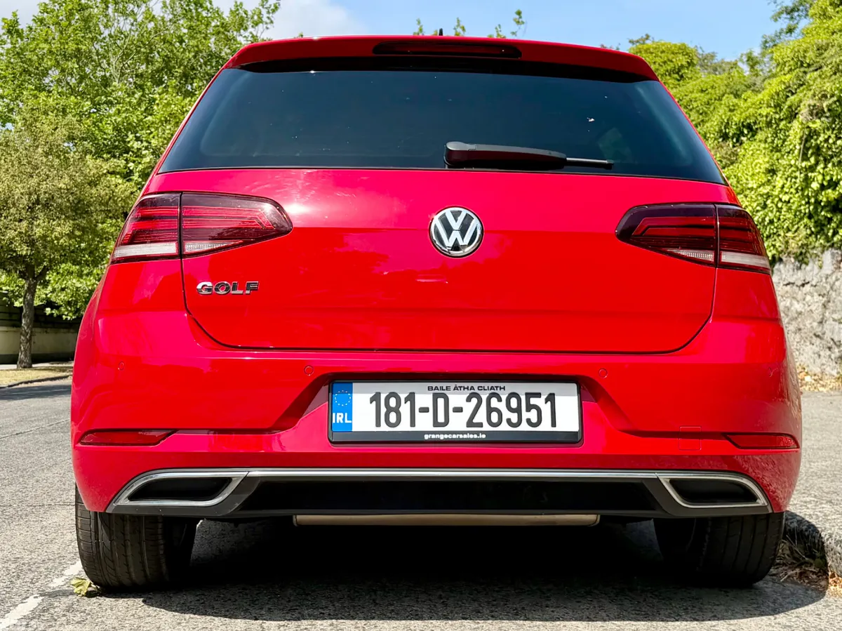 Volkswagen Golf Estate, Petrol, 2018, Red
