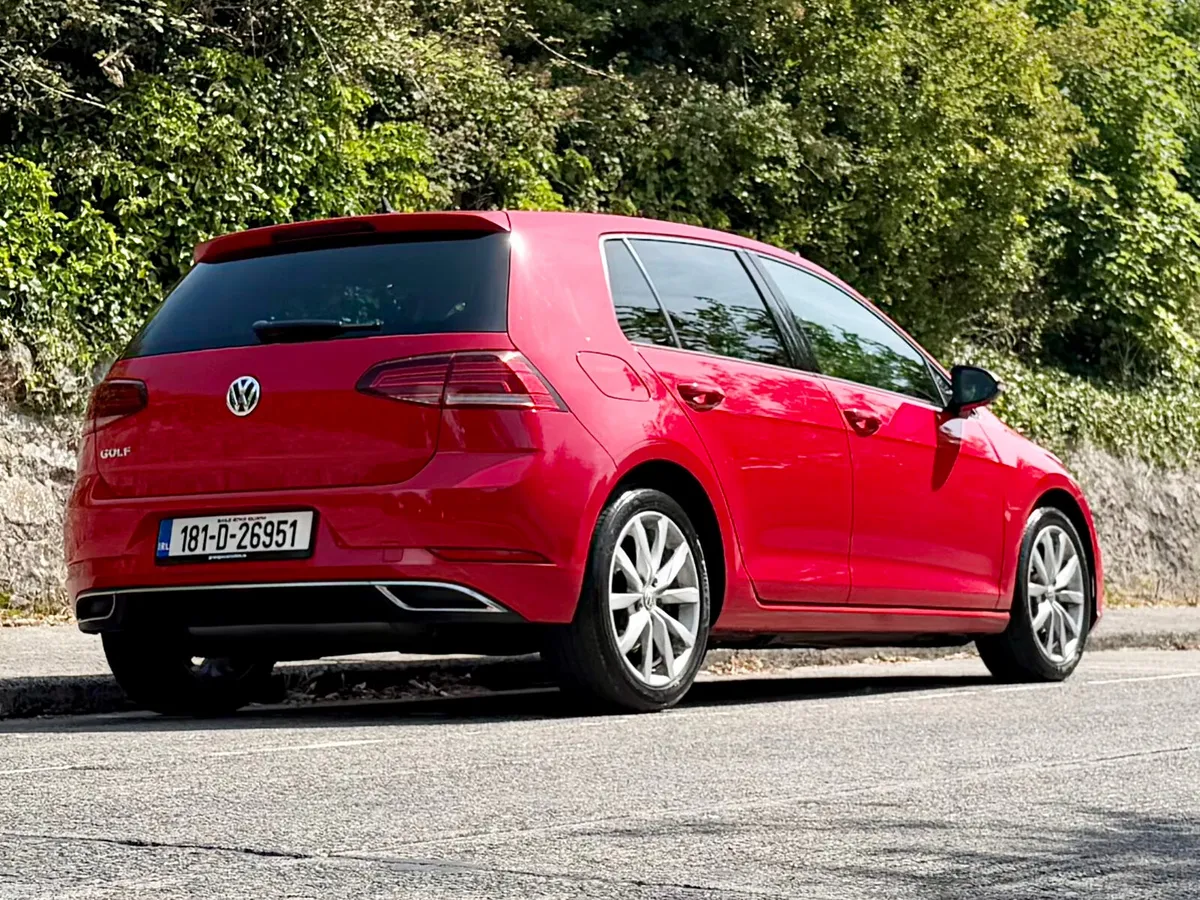 Volkswagen Golf Estate, Petrol, 2018, Red