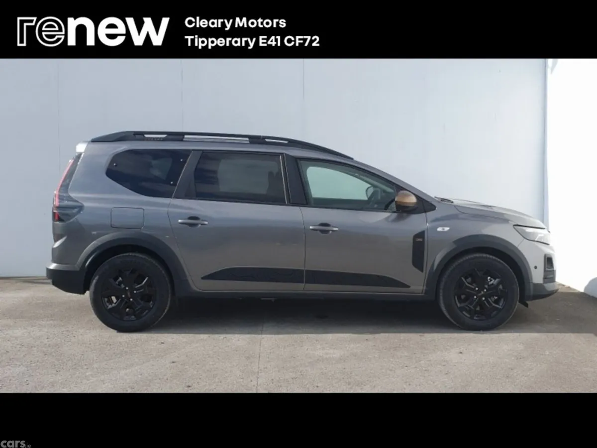 Dacia Jogger MPV, Petrol Hybrid, 2026, Grey