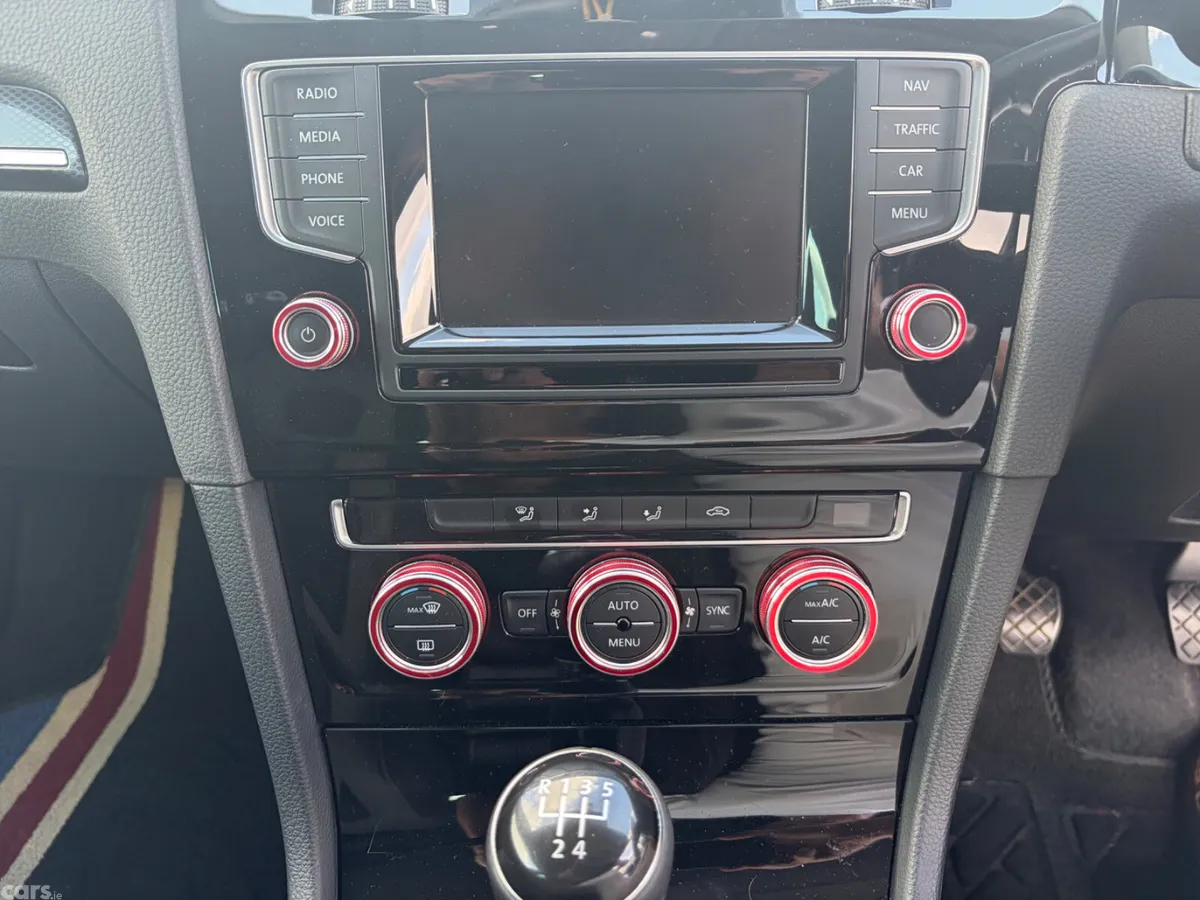 Volkswagen Golf Estate, Diesel, 2015, Black