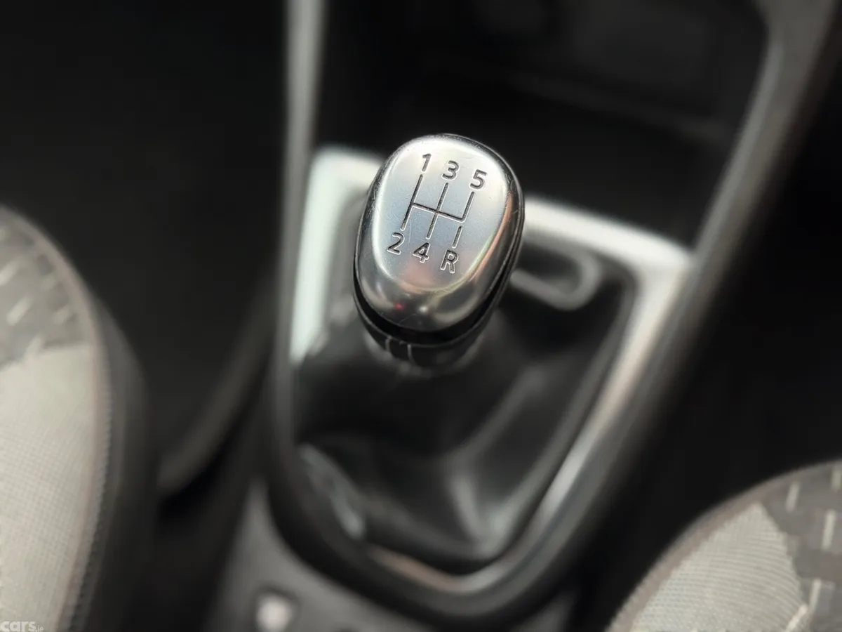 Renault Captur Hatchback, Petrol, 2018, Black