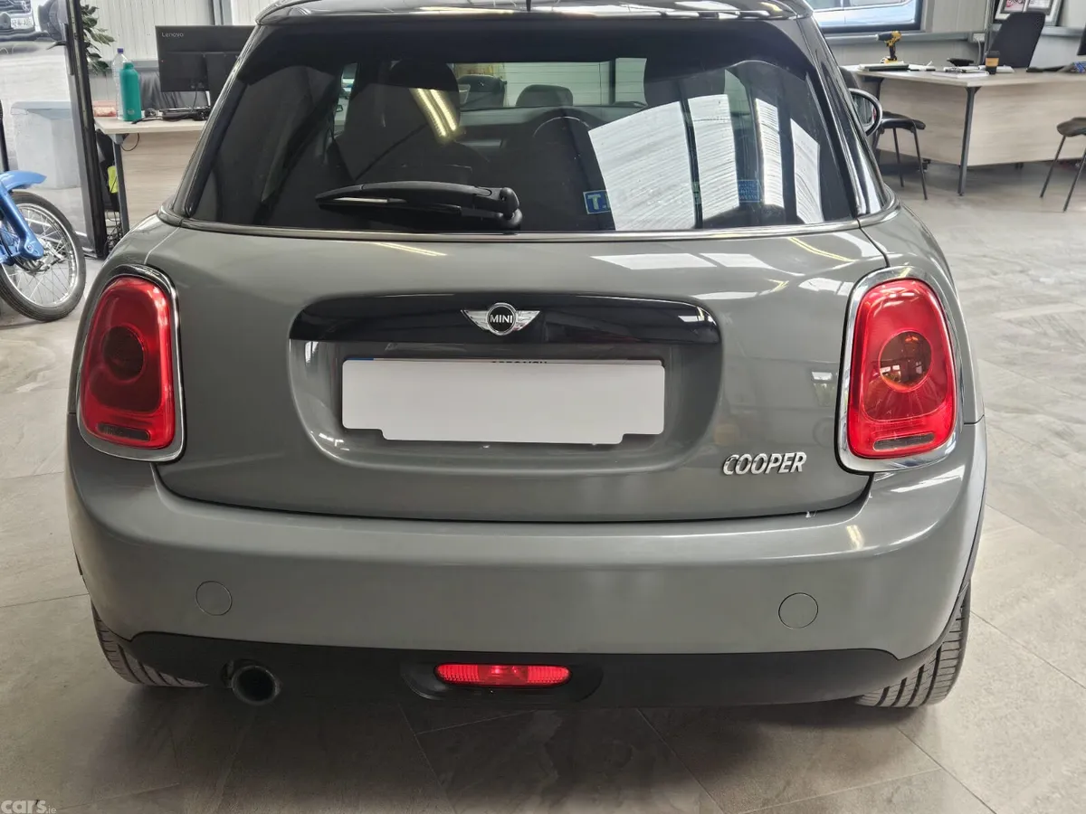 Mini Cooper Hatchback, Petrol, 2017, Grey
