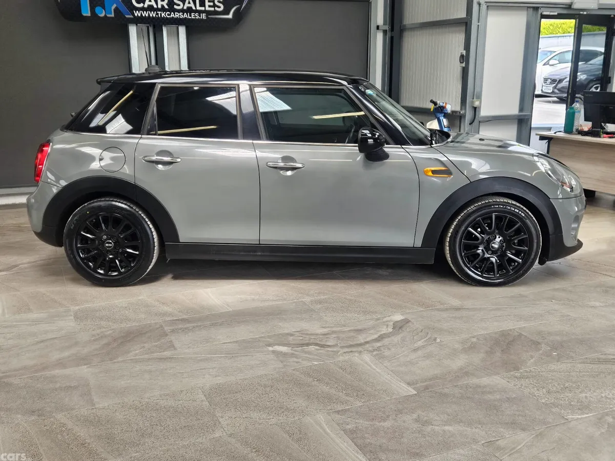 Mini Cooper Hatchback, Petrol, 2017, Grey