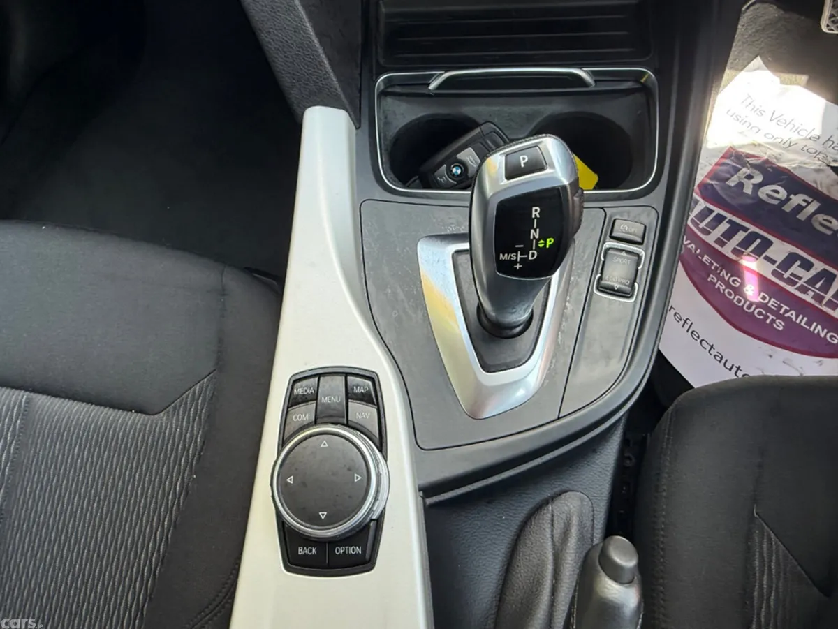 BMW 3-Series Estate, Petrol, 2017, Blue