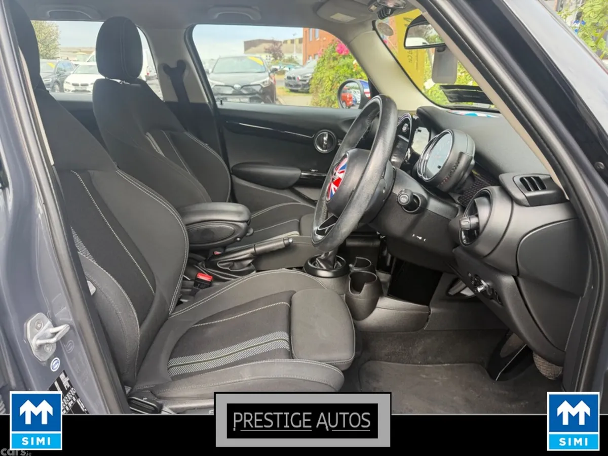 Mini Cooper Hatchback, Diesel, 2017, Grey