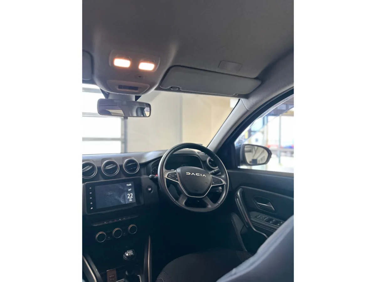 Dacia Duster MPV, Petrol, 2023, Grey