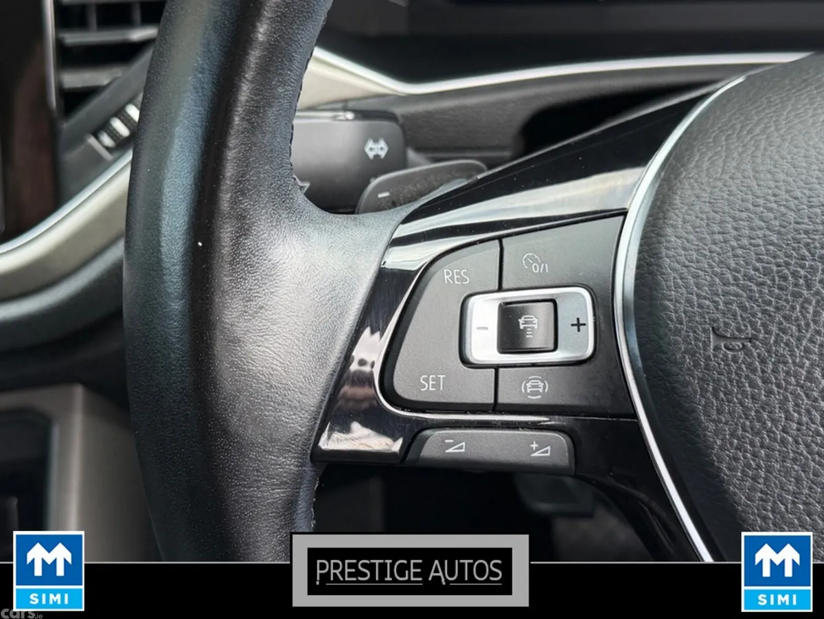 Volkswagen T-Roc SUV, Diesel, 2021, Blue