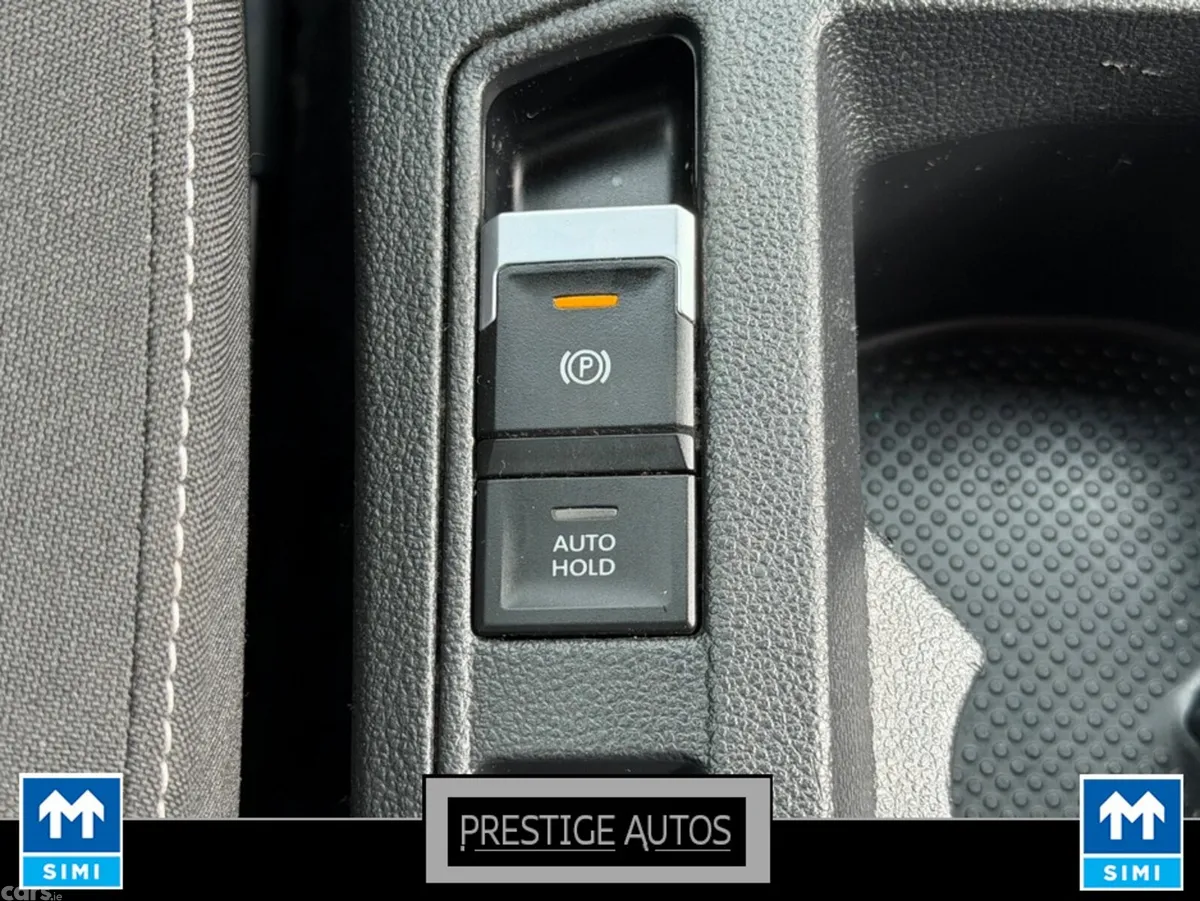 Volkswagen T-Roc SUV, Diesel, 2021, Blue
