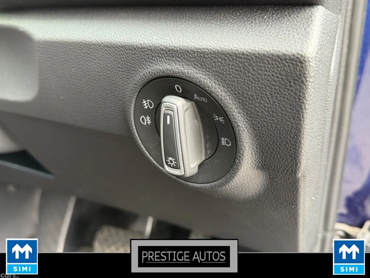Volkswagen T-Roc SUV, Diesel, 2021, Blue