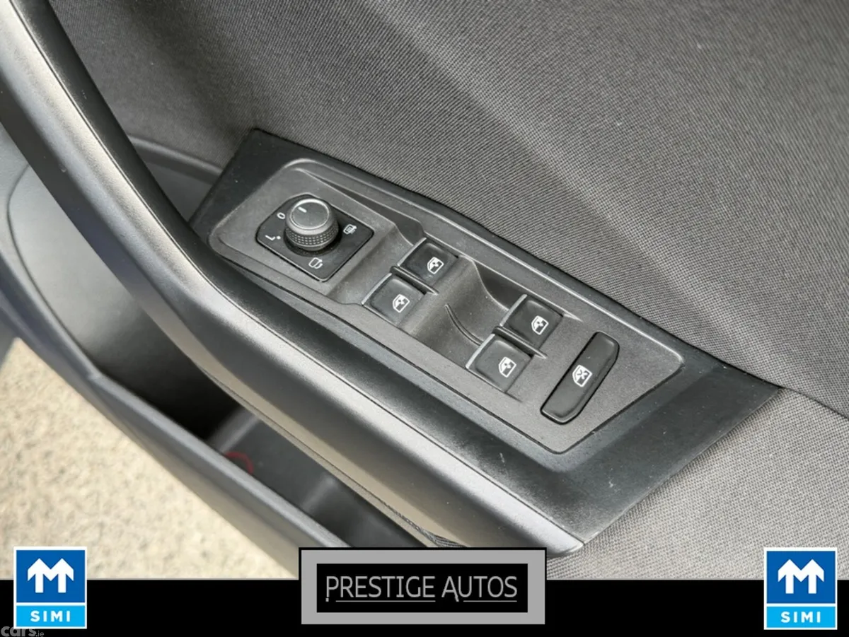 Volkswagen T-Roc SUV, Diesel, 2021, Blue