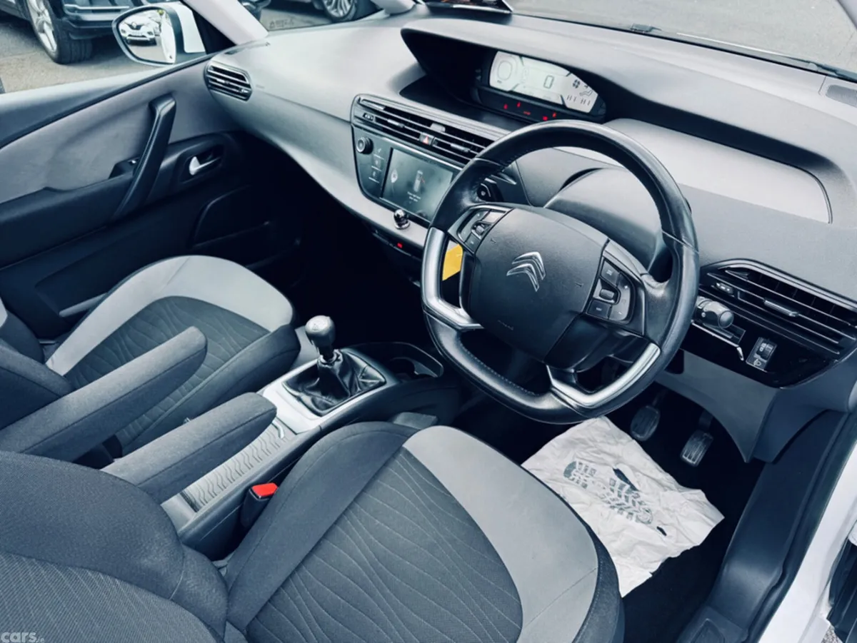 Citroen Grand C4 Picasso MPV, Diesel, 2014, White