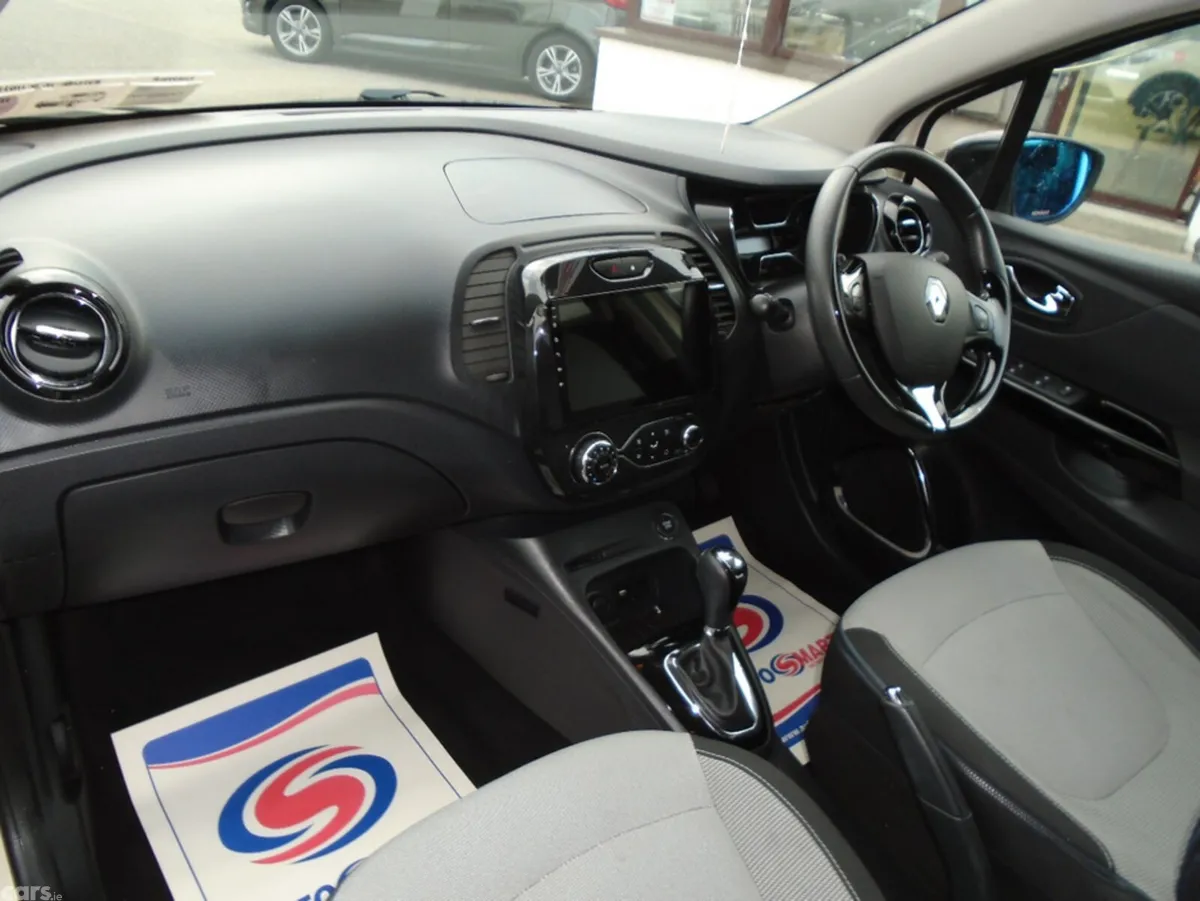 Renault Captur Hatchback, Petrol, 2015, Beige