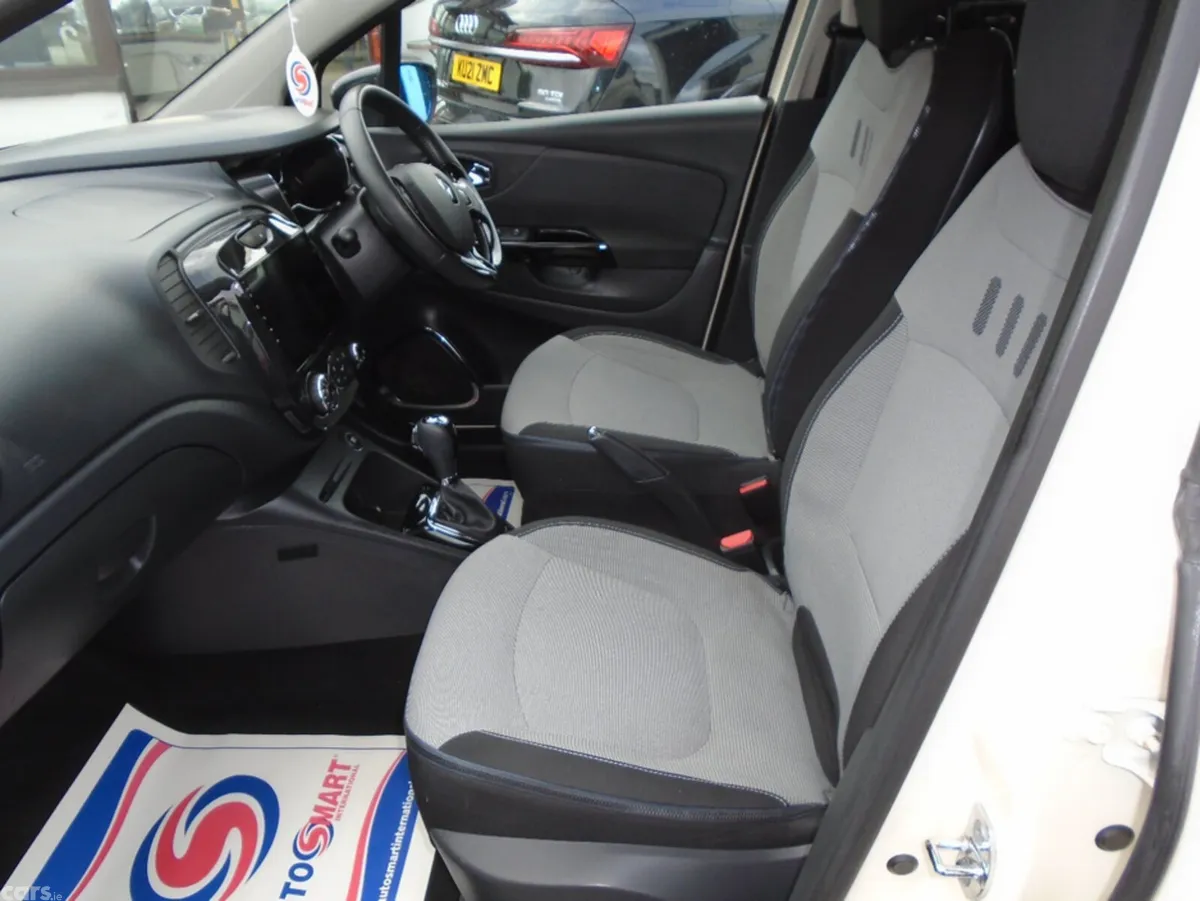 Renault Captur Hatchback, Petrol, 2015, Beige