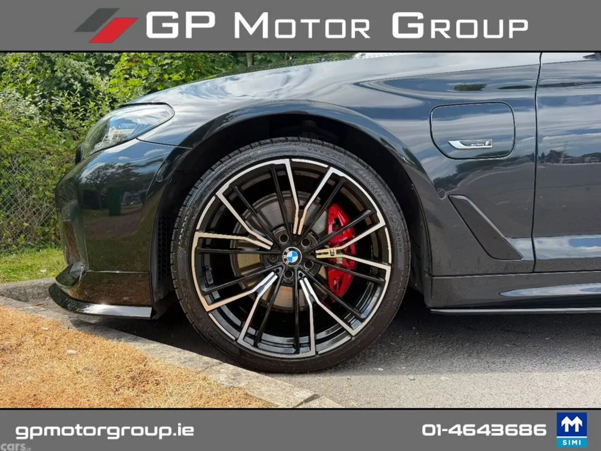BMW 5-Series Saloon, Petrol Plug-in Hybrid, 2022, Black