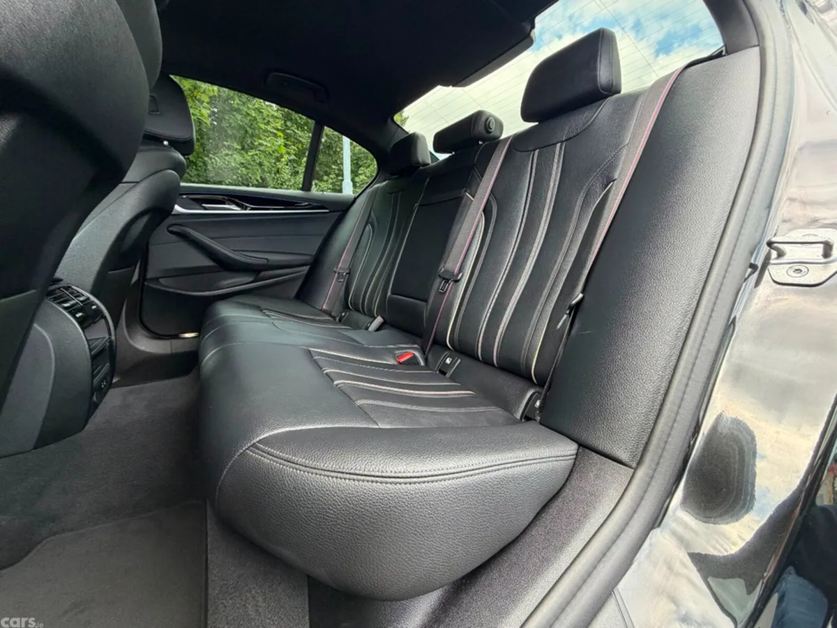 BMW 5-Series Saloon, Petrol Plug-in Hybrid, 2022, Black