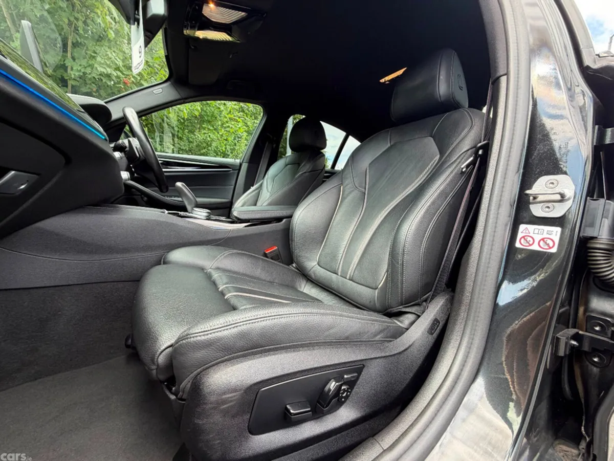 BMW 5-Series Saloon, Petrol Plug-in Hybrid, 2022, Black