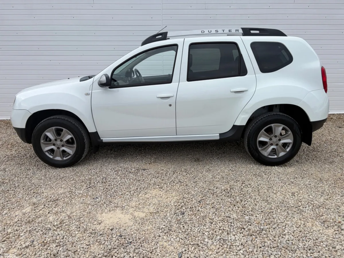 Dacia Duster MPV, Diesel, 2016, White