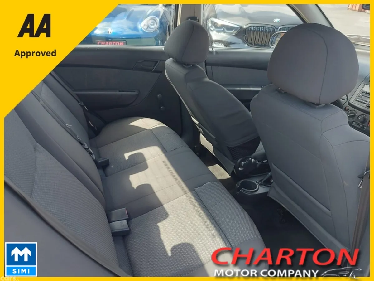 Chevrolet Aveo Saloon, Petrol, 2011, Blue