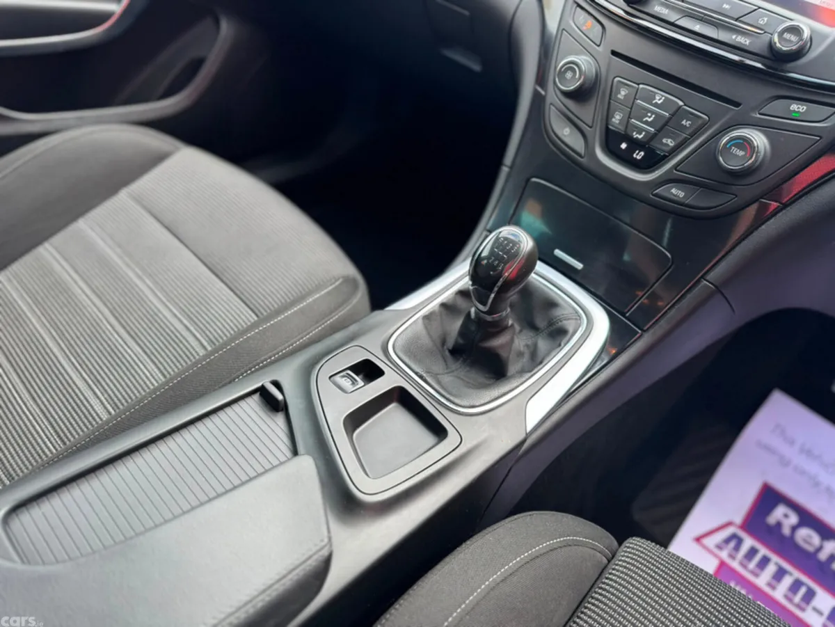 Vauxhall Insignia Hatchback, Diesel, 2015, Black