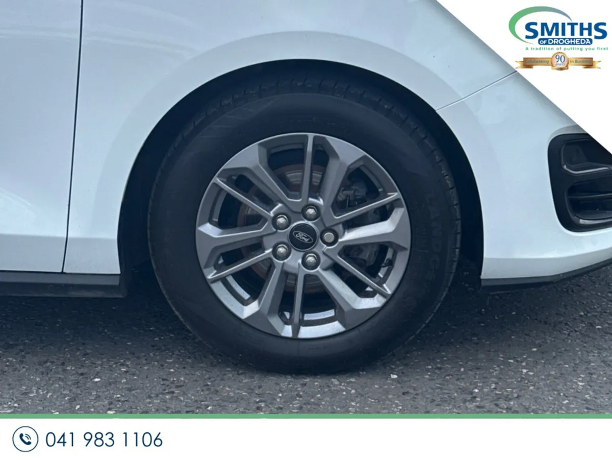Ford Focus Hatchback, Petrol, 2022, White