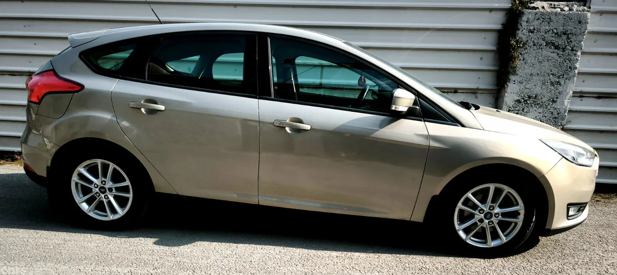 Ford Focus Hatchback, Diesel, 2015, Silver