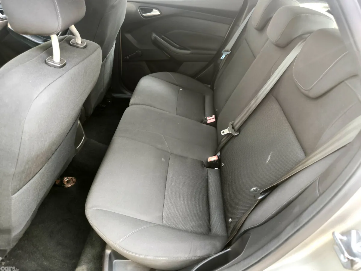 Ford Focus Hatchback, Diesel, 2015, Silver