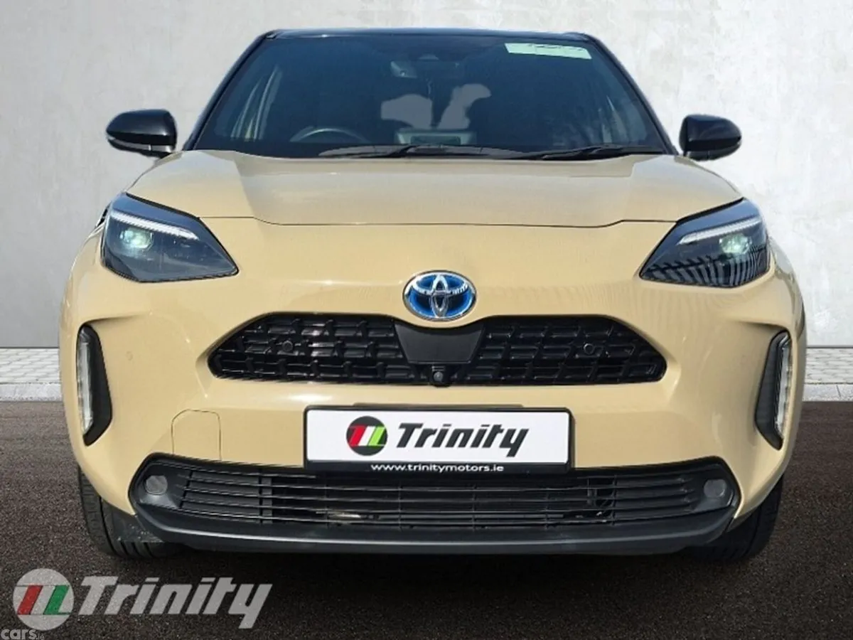 Toyota Yaris Cross SUV, Petrol Hybrid, 2023, Beige