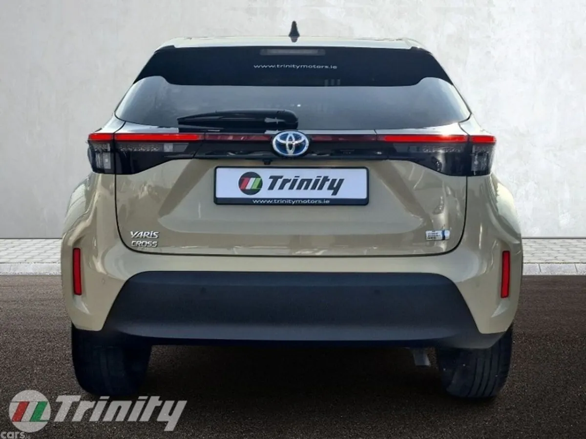 Toyota Yaris Cross SUV, Petrol Hybrid, 2023, Beige