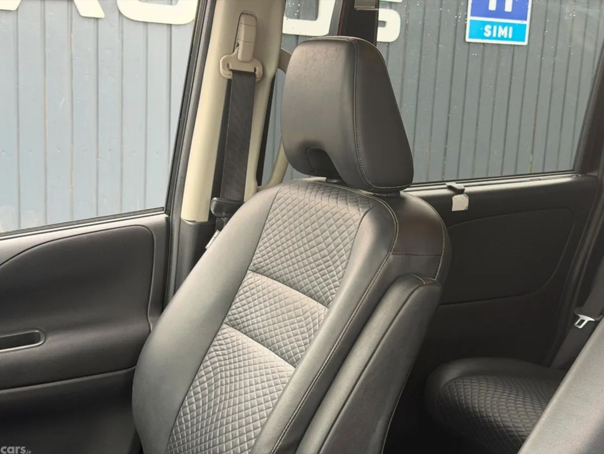 Nissan Serena MPV, Petrol Hybrid, 2021, Black