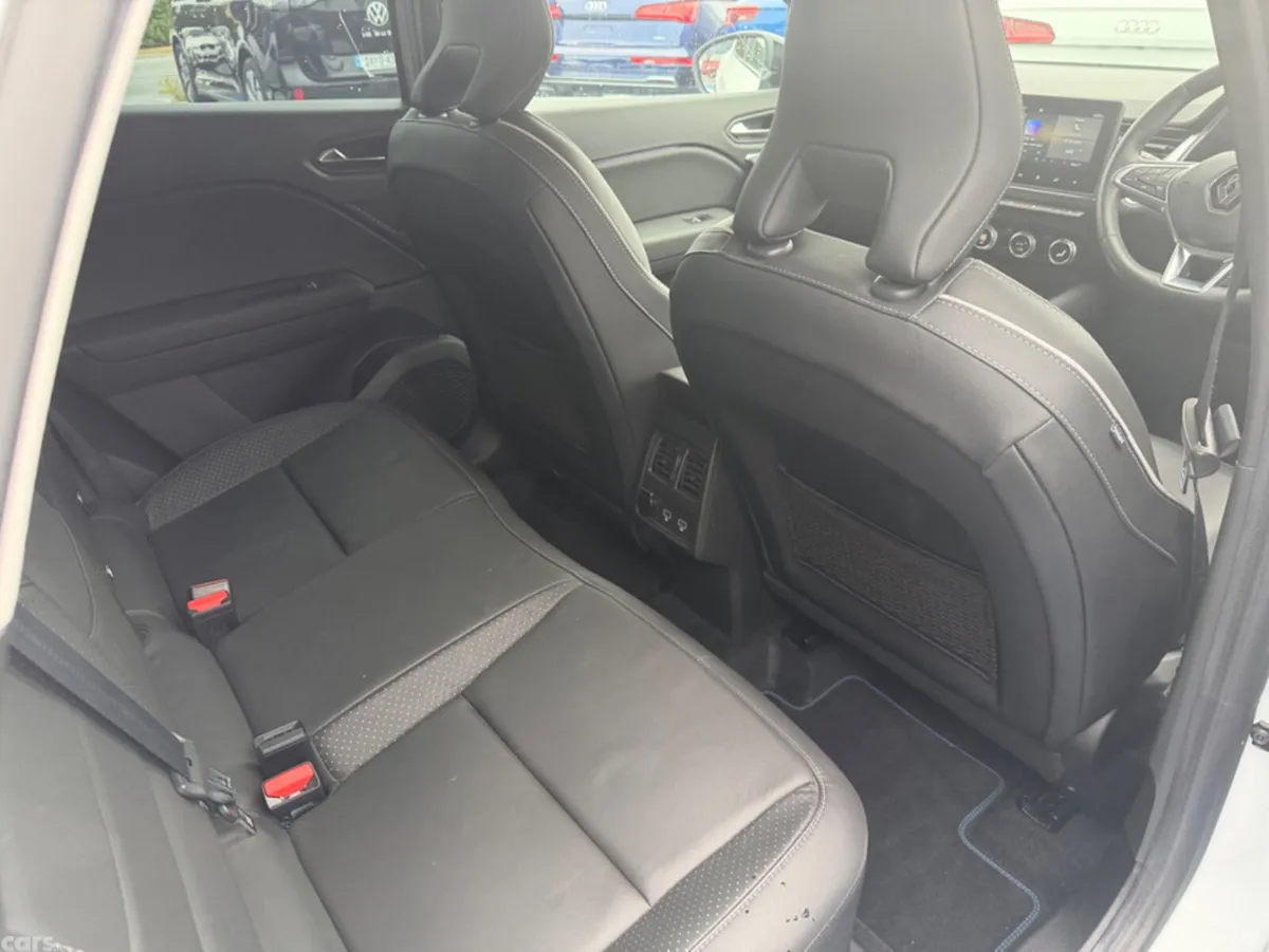 Renault Captur SUV, Petrol, 2021, White