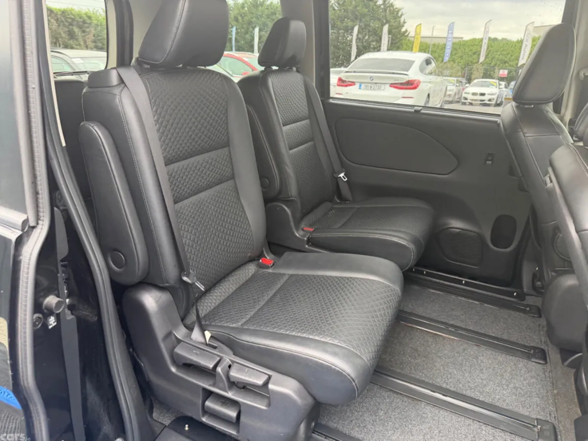 Nissan Serena MPV, Petrol Hybrid, 2021, Black