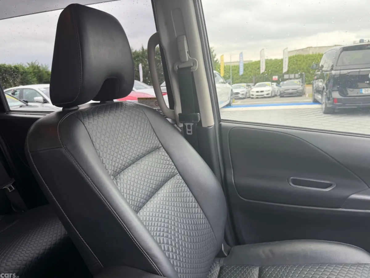 Nissan Serena MPV, Petrol Hybrid, 2021, Black