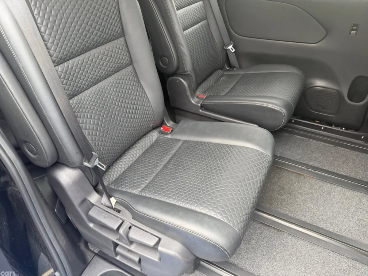 Nissan Serena MPV, Petrol Hybrid, 2021, Black