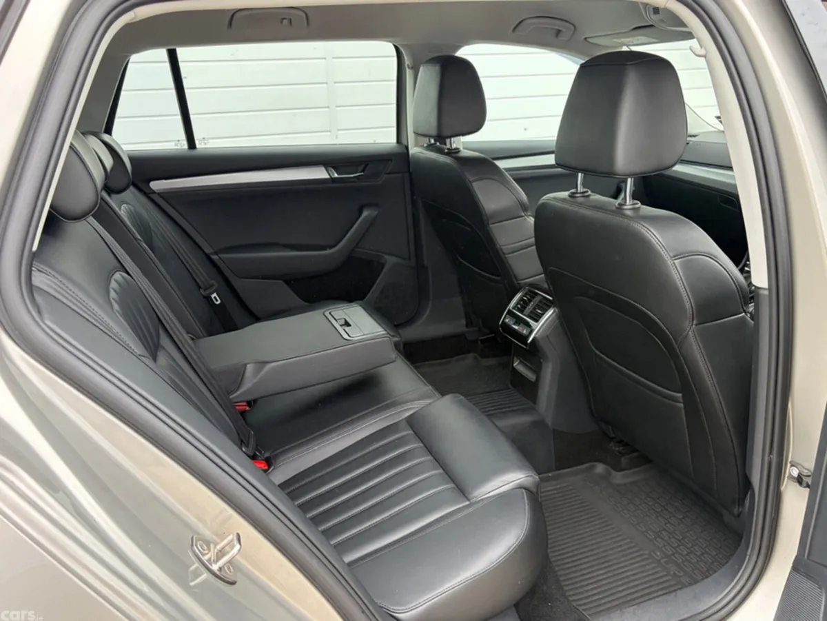 Skoda Superb Estate, Diesel, 2016, Beige