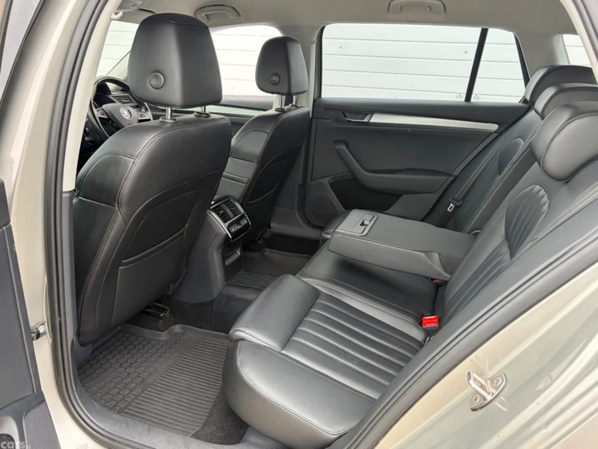 Skoda Superb Estate, Diesel, 2016, Beige