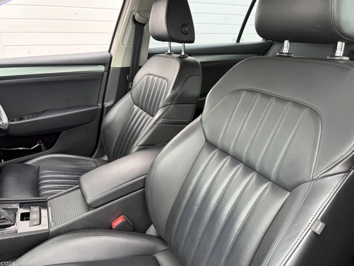 Skoda Superb Estate, Diesel, 2016, Beige