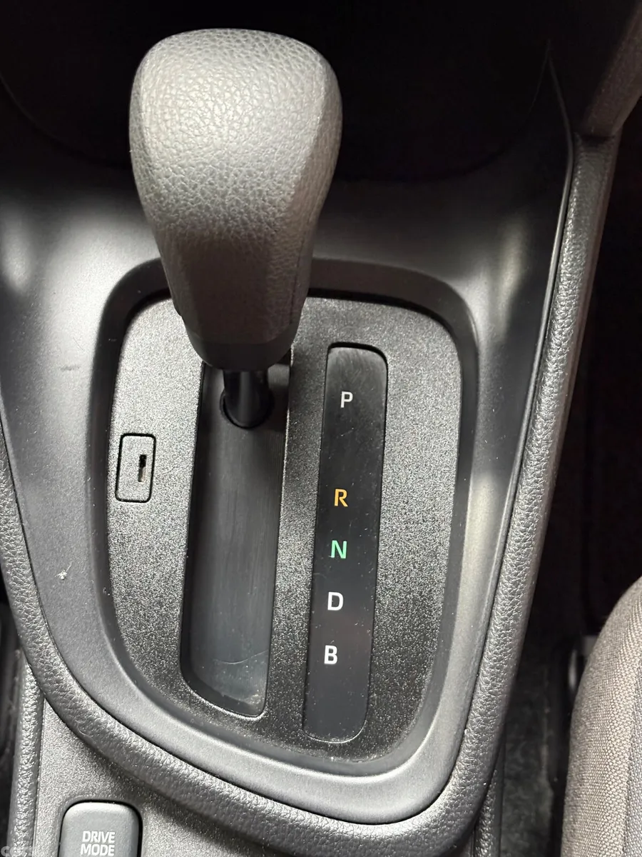 Toyota Yaris Cross Estate, Petrol Hybrid, 2022, Gold